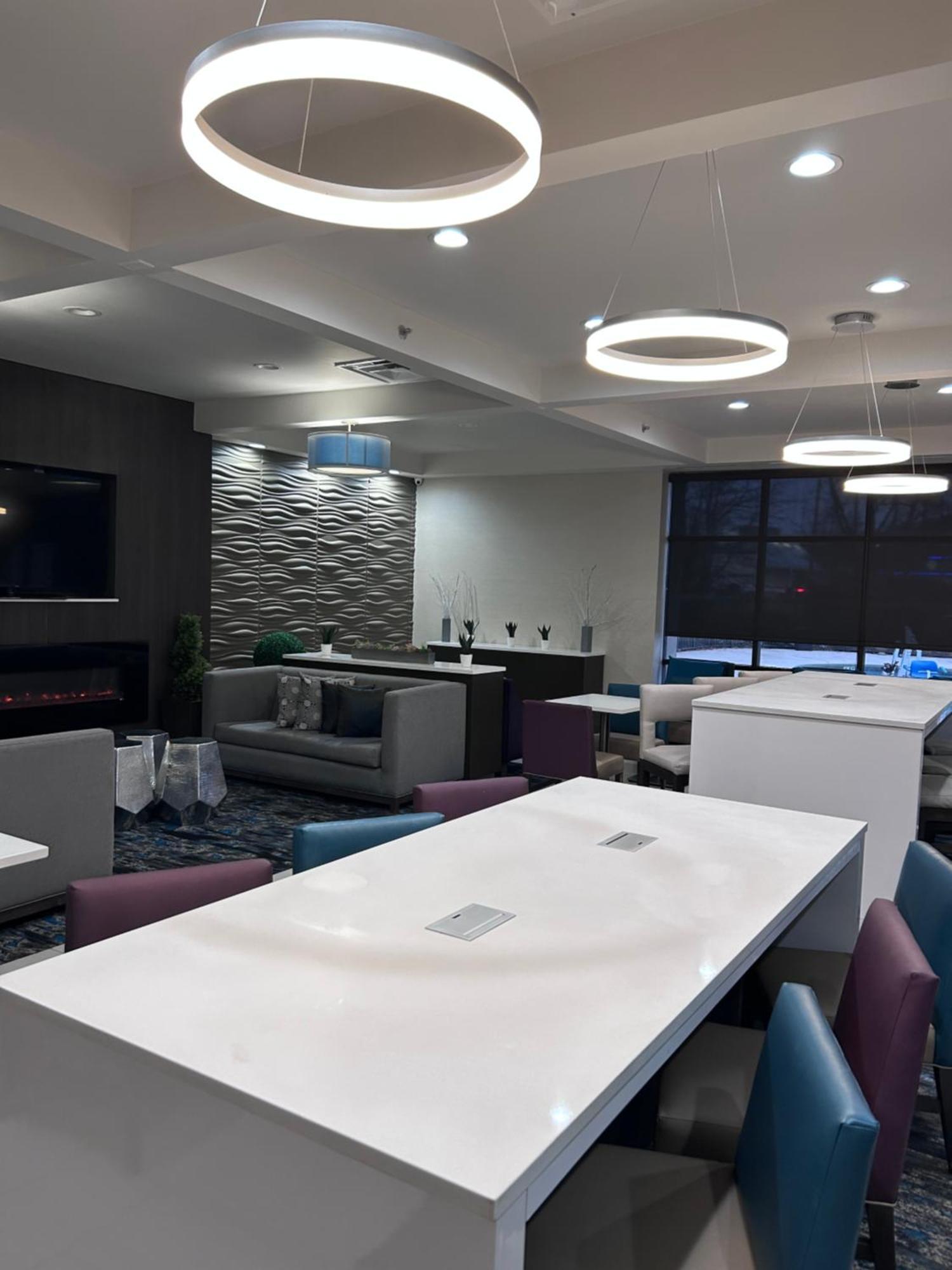 La Quinta Inn By Wyndham Columbia Se Fort Jackson Luaran gambar
