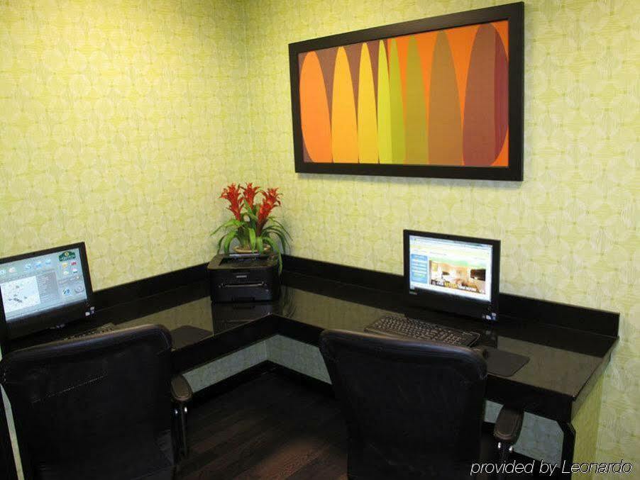 La Quinta Inn By Wyndham Columbia Se Fort Jackson Luaran gambar
