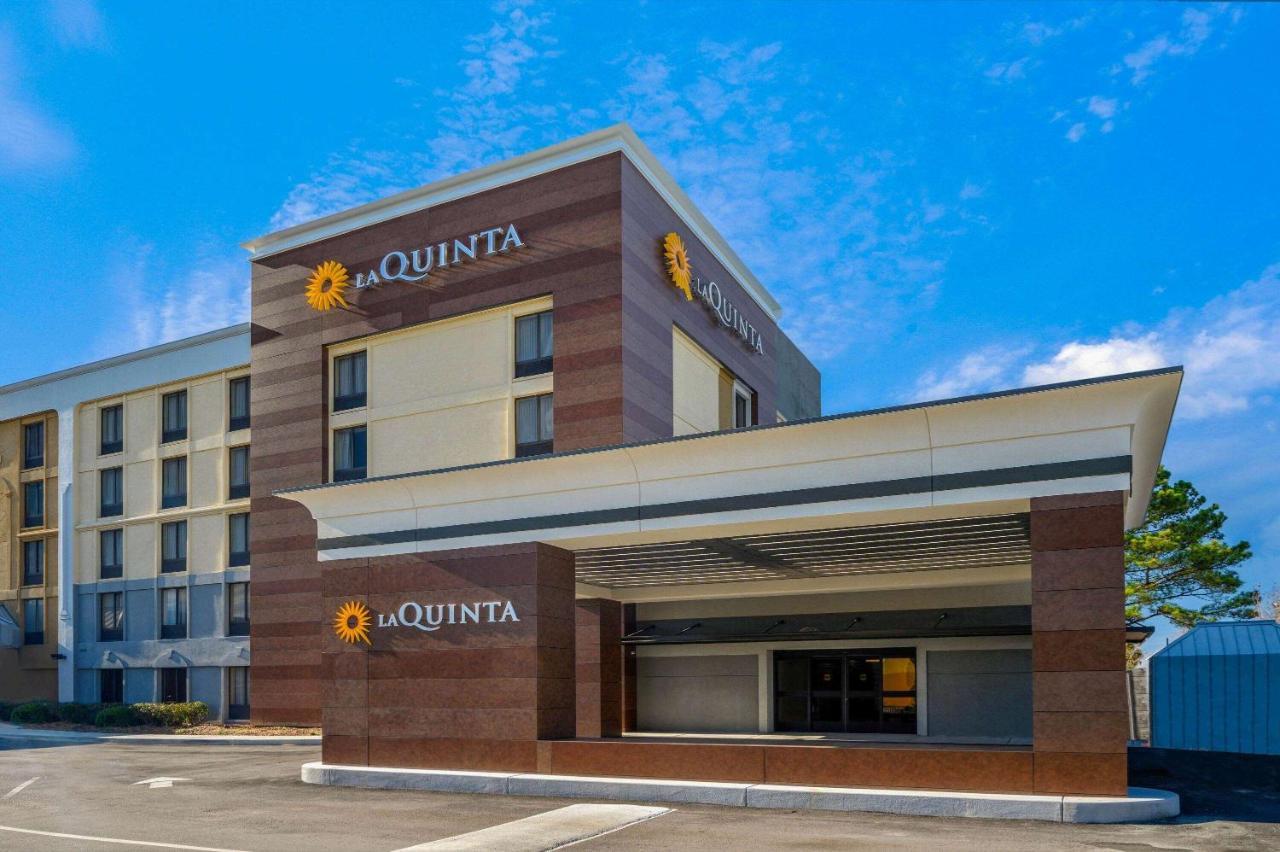 La Quinta Inn By Wyndham Columbia Se Fort Jackson Luaran gambar